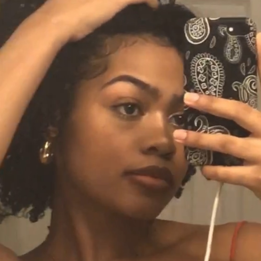 Meet your Posher, Rina